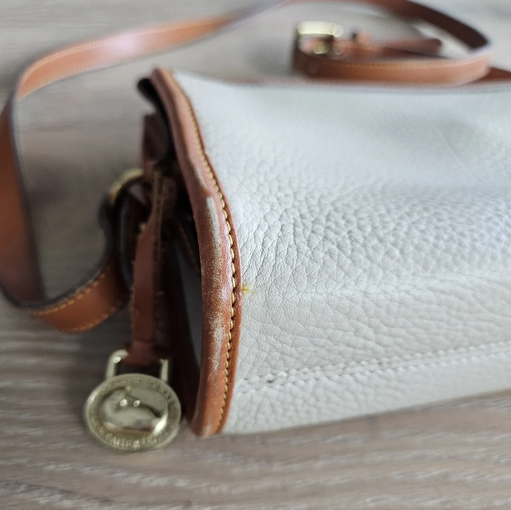 Dooney & Bourke Leather Crossbody Bag EUC - Picture 11 of 16